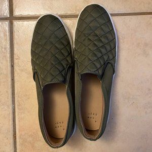 A New Day Olive Green Slip On Quilted Sneaker Shoes Sz 9.5